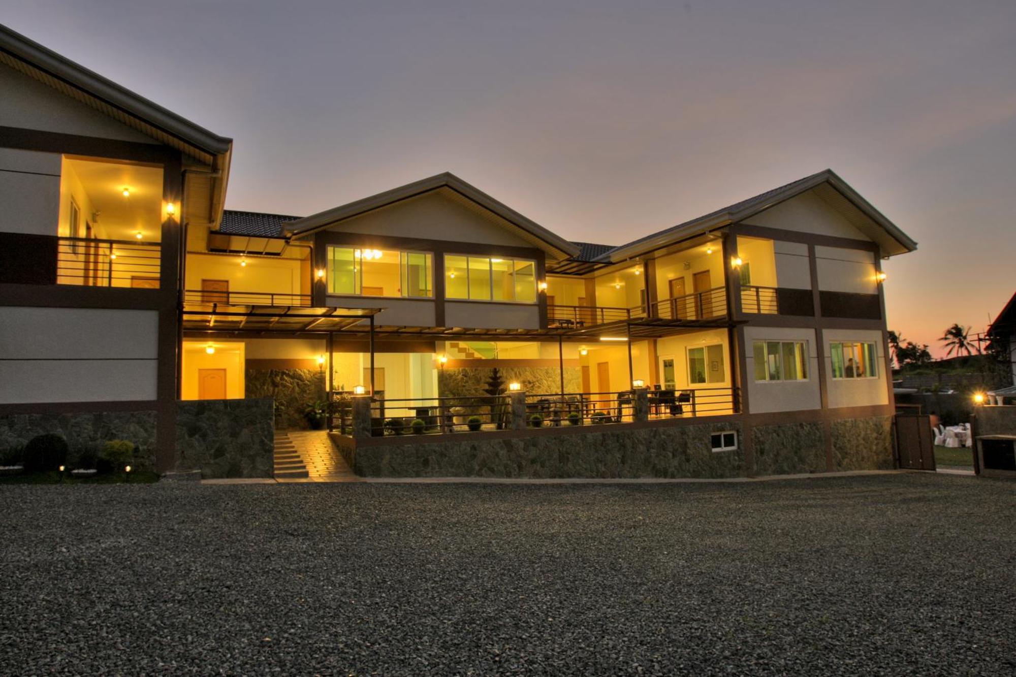 Tagaytay Wingate Manor Hotel Tagaytay City Exterior photo