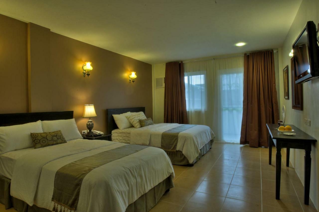 Tagaytay Wingate Manor Hotel Tagaytay City Exterior photo